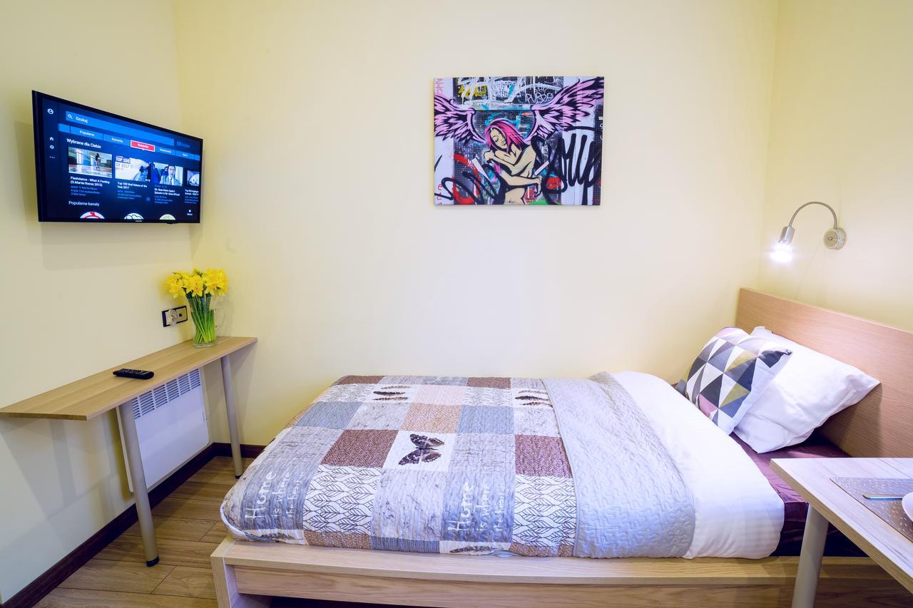 Apartamenty Centrum Пётркув-Трыбунальский Экстерьер фото